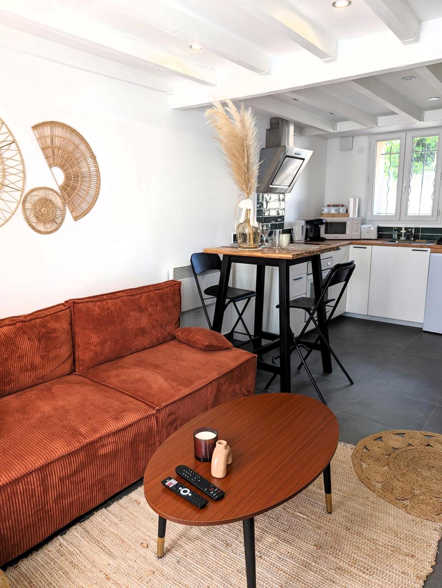 Cozy House - 15 Min Disneyland - 2 Parkings - Fibre Holiday home Nanteuil-les-Meaux